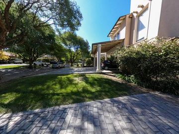 CASA EN VENTA BARRIO EL REMANSO, CHACRAS DE CORIA CON TOUR VIRTUAL