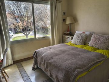 CASA EN VENTA BARRIO EL REMANSO, CHACRAS DE CORIA CON TOUR VIRTUAL