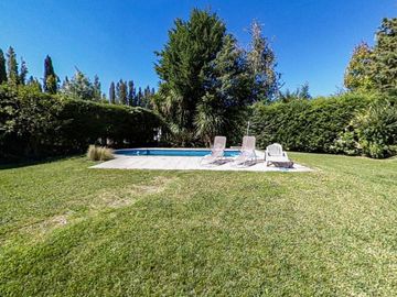 CASA EN VENTA BARRIO EL REMANSO, CHACRAS DE CORIA CON TOUR VIRTUAL