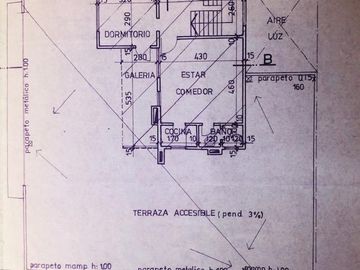 Edificio Comercial en  Avenida Hipólito Yrigoyen