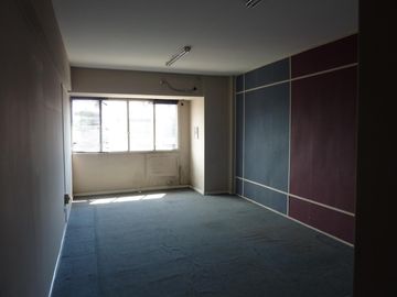 Edificio Comercial en  Avenida Hipólito Yrigoyen
