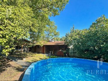 Casa en venta en ituzaingó con Piscina y Quincho.