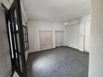 VENTA CASA TIPO PH BECCAR CON COCHERA 4 UNIDADES