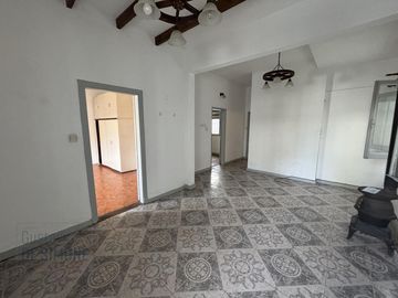 VENTA CASA TIPO PH BECCAR CON COCHERA 4 UNIDADES