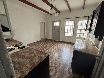 VENTA CASA TIPO PH BECCAR CON COCHERA 4 UNIDADES