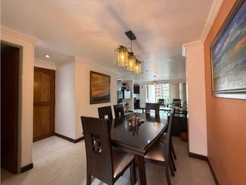 Venta de apartamento cerca al segundo parque de Laureles