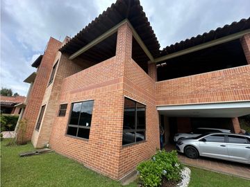 Venta o Arriendo casa en altos del escobero