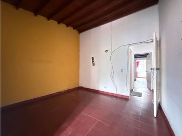 Venta de casas desenglobadas primer y segundo piso en Santa Monica