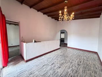 Venta de casas desenglobadas primer y segundo piso en Santa Monica