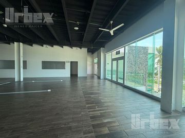 ¡LOCAL PARA OFICINAS ADMINISTRATIVAS EN ÁREA AH KIM PECH, CAMPECHE!
