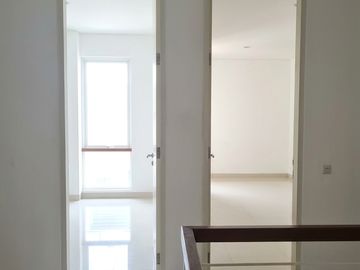 Jual Rmh diEastwood Citraland Utama Surabaya Barat