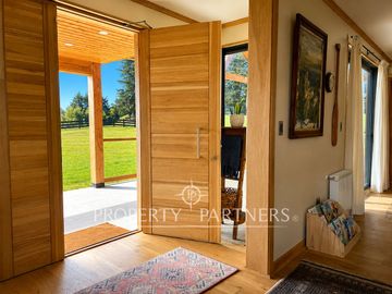 Moderna casa de 341 m² en Condominio «Las Tranqueras», Puerto Varas