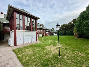 Cómodo departamento dúplex completamente amoblado en Las Brisas de Santo Domingo
