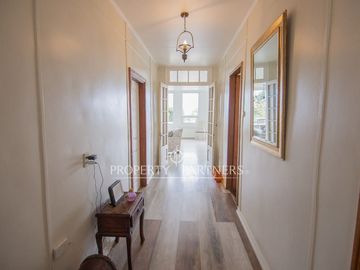 Excepcional Propiedad con Triple Ingreso (Vivienda + Negocio + Arriendo Turístico)