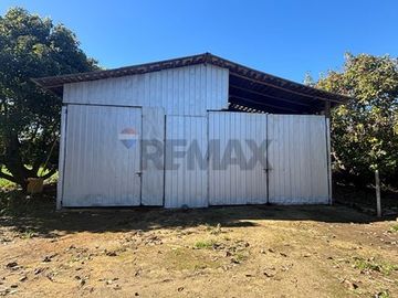 Exclusiva Parcela de Agrado de 3,6 Ha en Melipilla