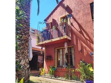 Casa 450 Mts2 de Terreno, J. Domingo Cañas