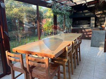 Casa en Venta, 4D y 2B. Excelente ubicación!