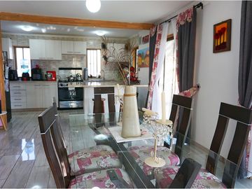 Casa excelente ubicación Hacienda Chacabuco