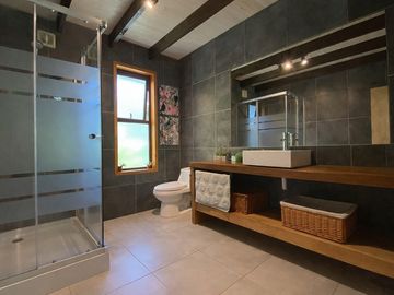 En venta Casa Hot Tub Bosque Nativo Pucón