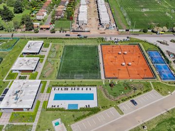 VENTA CASA - A ESTRENAR - LOS CARDOS