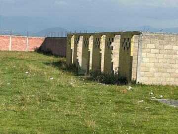 Terreno habitacional en venta en San Miguel Totocuitlapilco, Metepec, México