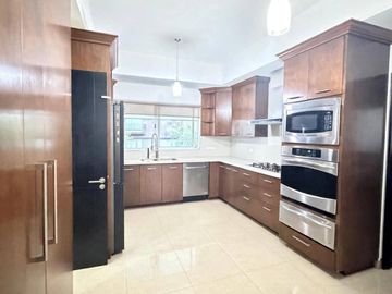 Casa en Venta en Olinca, Monterrey