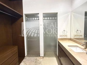 Casa en Venta en Olinca, Monterrey