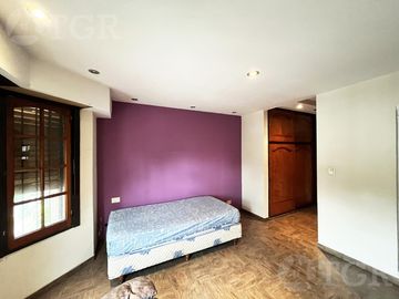 Venta casa de 6 ambientes en Villa Bosch