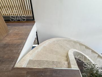 Casa en venta y alquiler al río El Yacht, Nordelta