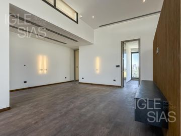 Casa en venta y alquiler al río El Yacht, Nordelta