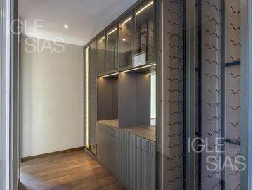 Casa en venta y alquiler al río El Yacht, Nordelta