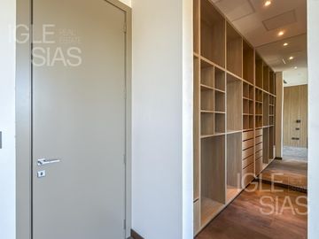 Casa en venta y alquiler al río El Yacht, Nordelta