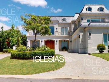 Casa en venta y alquiler al río El Yacht, Nordelta