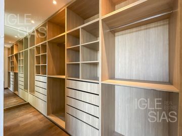 Casa en venta y alquiler al río El Yacht, Nordelta
