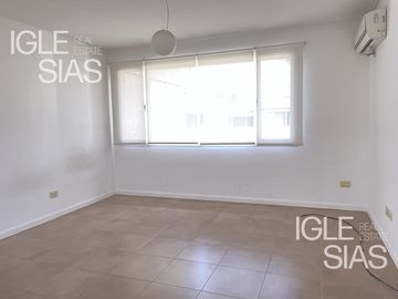 Triplex en venta con jardín en Portezuelo, Nordelta