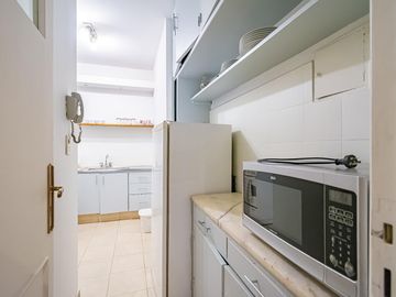 Planta Baja al frente con patio - AMOBLADO en EXELCENTE UBICACIÓN