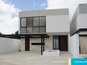 En venta, Casa dentro de privada en Santa Gertrudis Copó