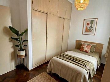 Depto de 2 dormitorios Apto crédito EN VENTA, Italia al 1400, Rosario