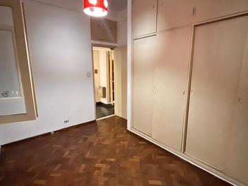 Depto de 2 dormitorios Apto crédito EN VENTA, Italia al 1400, Rosario