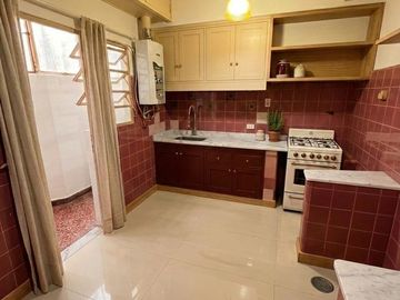 Depto de 2 dormitorios Apto crédito EN VENTA, Italia al 1400, Rosario
