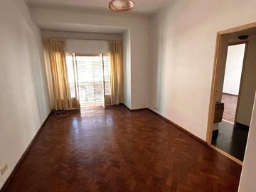 Depto de 2 dormitorios Apto crédito EN VENTA, Italia al 1400, Rosario