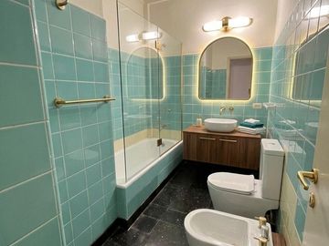 Depto de 2 dormitorios Apto crédito EN VENTA, Italia al 1400, Rosario