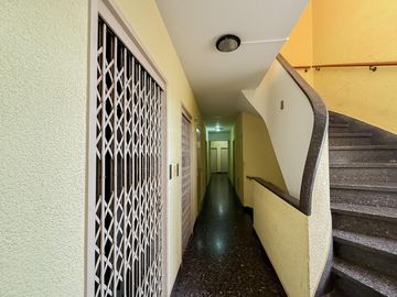 Venta Departamento 4 ambientes balcón en Flores