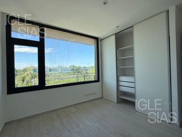 Casa en venta al río en El Yacht, Nordelta