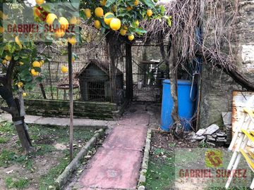 Casa 2 familias - Venta - Gabriel Suarez - Casa y Depto 32 ambientes - terreno libre