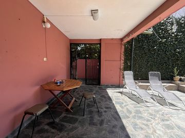Erezcano 379 e/ Canale y Sánchez