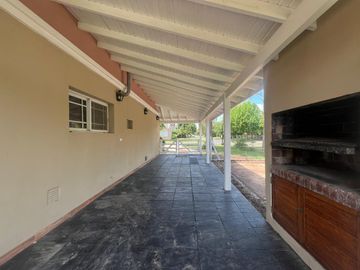 Casa en alquiler en barrio La Casualidad Pilar