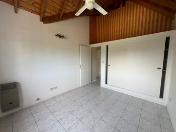 Casa en alquiler en barrio La Casualidad Pilar