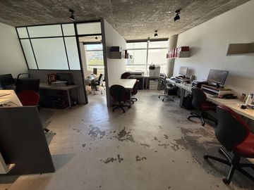 Oficina en venta en Colegiales