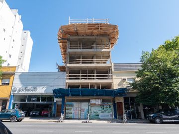 4 amb en venta en pozo en edificio de categoria en  en Flores.
